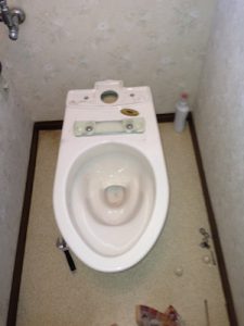 富士市大渕　洋式トイレ脱着