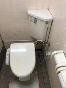 島田市 店舗トイレ水漏れ修理