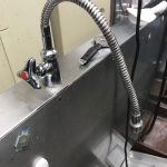 島田市　厨房蛇口水漏れ修理