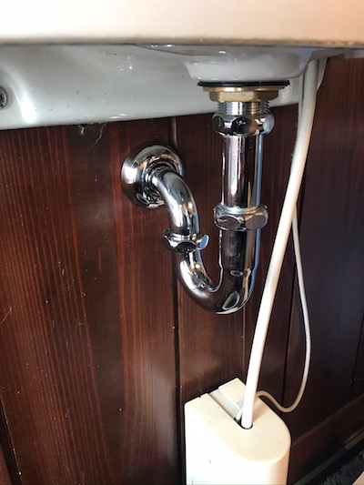 静岡市　手洗器水漏れ修理