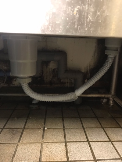 静岡市　厨房排水水漏れ修理