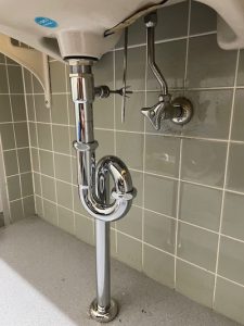 富士市　手洗器排水水漏れ修理