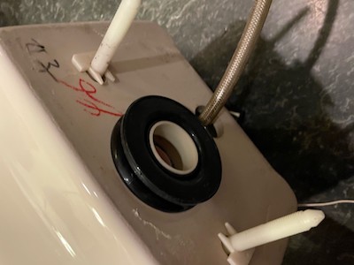 富士市　トイレ水漏れ修理