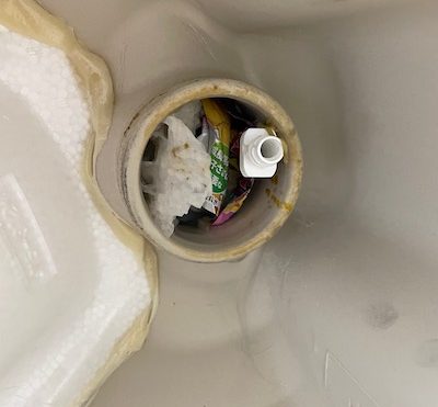 静岡市葵区北安東 便器脱着作業