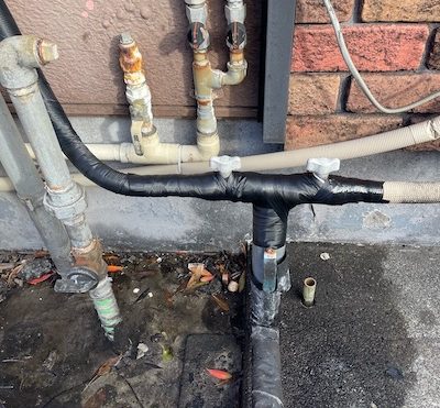 藤枝市　給湯器配管水漏れ修理