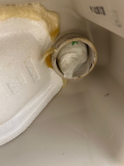 静岡市駿河区西脇  便器脱着作業