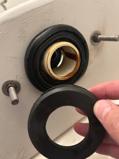 静岡市駿河区敷地 タンク脱着作業