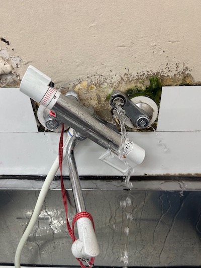 藤枝市築地 壁付水栓交換作業