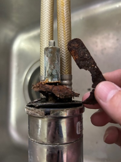 島田市志都呂 台所水栓交換作業