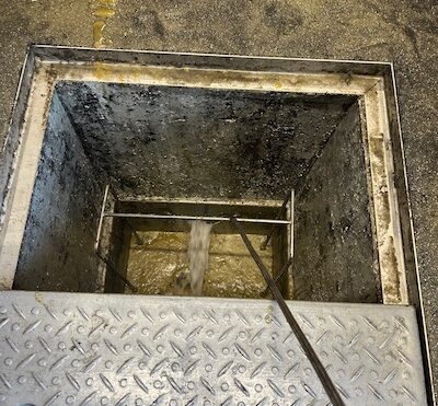 静岡市駿河区小鹿 高圧洗浄作業