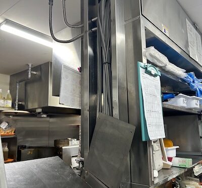 静岡市　給水管水漏れ修理