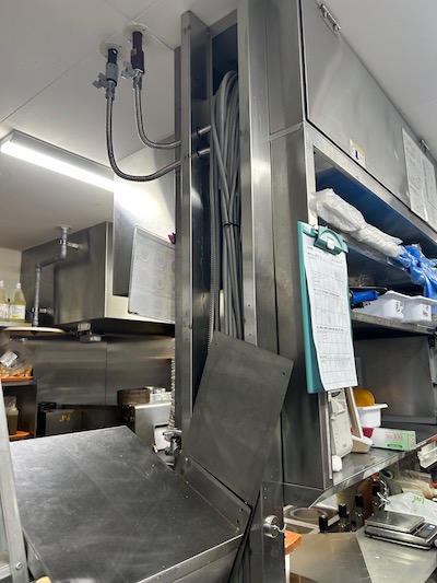 静岡市　給水管水漏れ修理