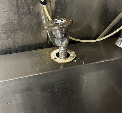 静岡市葵区千代 ユニット取り出し金具交換作業