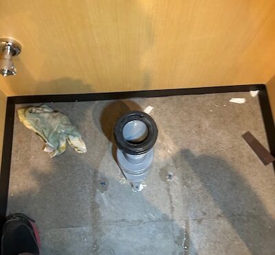 静岡市駿河区中原 水漏れ原因の調査作業